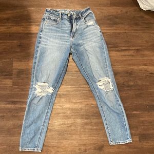 American Eagle Mom Jean